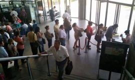 Ganarse la vida entre certificados, firmas y sellos