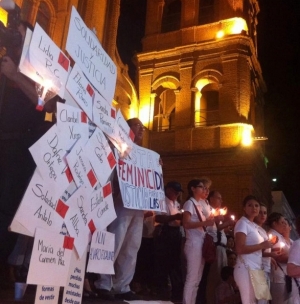 Marcha contra el feminicidio en Santa Cruz de la Sierra.