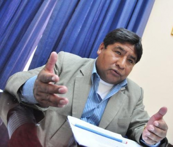 “Es imposible que la familia homoparental pueda incorporarse al Código”