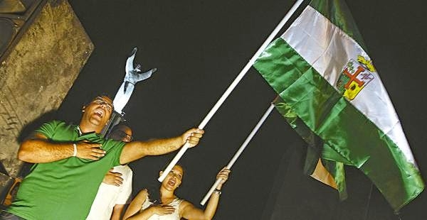 Concentración convocada por el movimiento #SePrendióelMechero a través de las redes sociales en octubre de 2014..