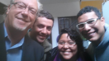 De izquierda a derecha: Jon Lee Anderson, Fadrique Iglesias (ganador del Premio de Crónica Pedro Rivero Mercado 2015), Fabiola Gutiérrez (de La Pública) y Juan Pablo Sejas (de San Isidro y Periodista Virtual).