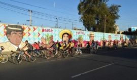 Los ciclistas recorren la ciudad mensualmente