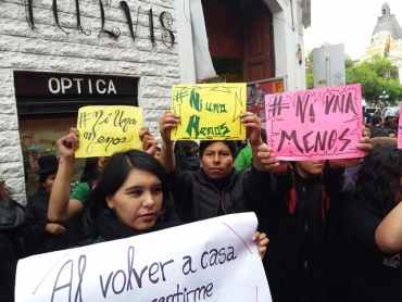 Ni una menos, la campaña ciudadana se activó en Bolivia a fines de 2016